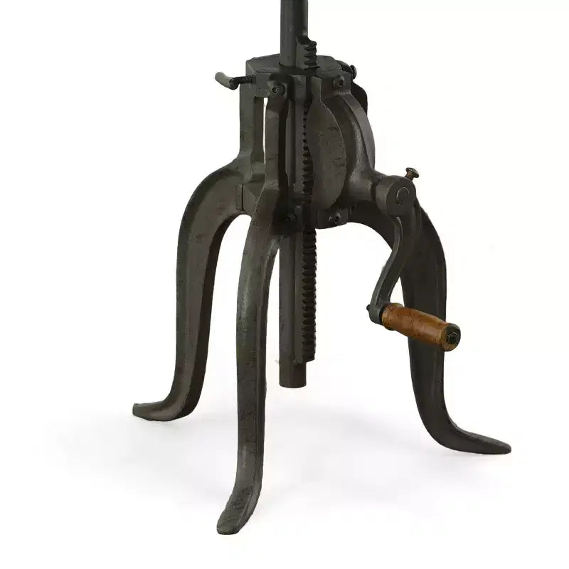 Table d'appoint à manivelle réglable en hauteur – Plateau en bois de manguier et structure en fonte, 48-68 cm H